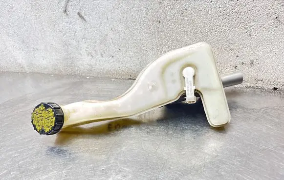 Ford Edge II Brake fluid reservoir 26415600294 A16415600926