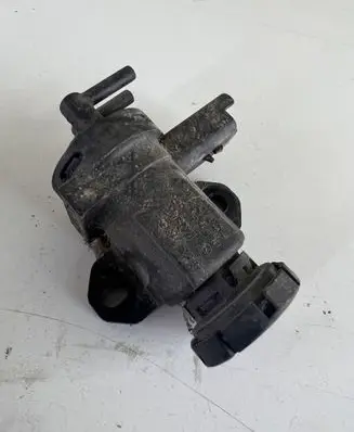 Peugeot 607 Turbo solenoid valve 9635704380 0928400414