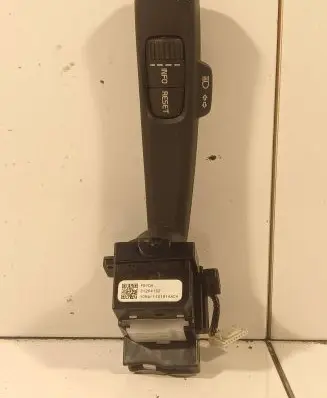 Volvo S60 Indicator stalk 31264162