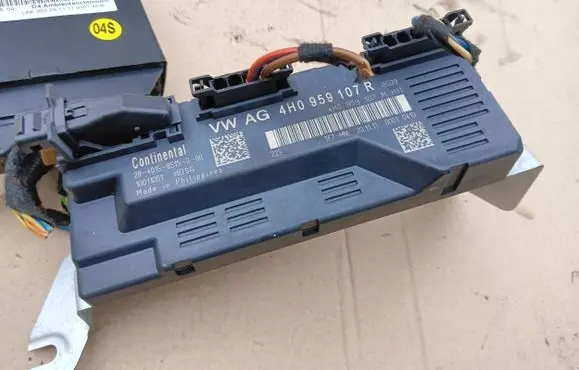 Audi A8 S8 D4 4H Tailgate/trunk control unit/module 4H0959107R 4H0959107B