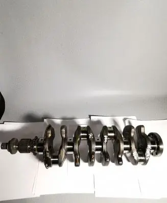 Toyota Avensis T270 Crankshaft 