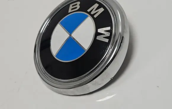 BMW X5 E70 Manufacturer badge logo/emblem 7157696 2405910