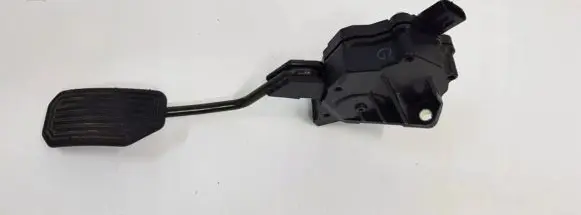 Toyota RAV 4 (XA30) Accelerator pedal position sensor 