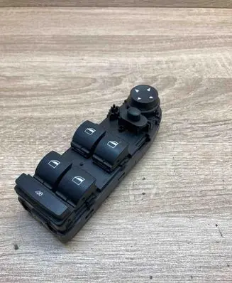 BMW 5 E60 E61 Electric window control switch 9122110 07W35E05