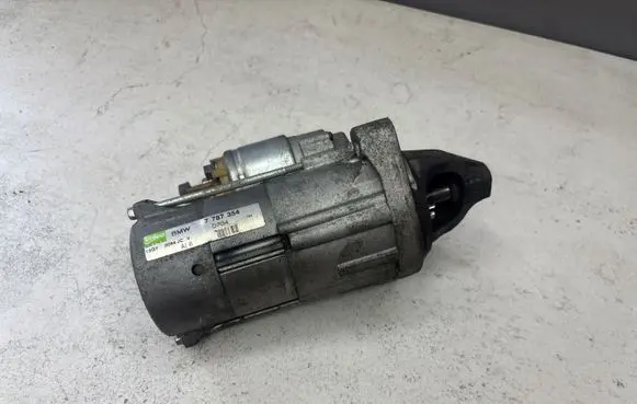 BMW 5 E60 E61 Starter motor 7787354