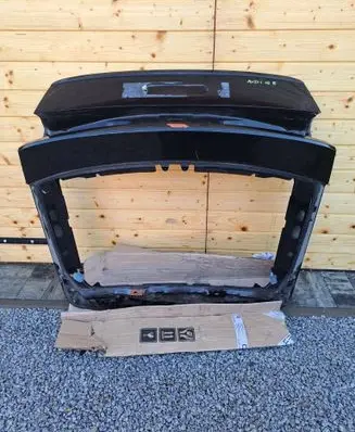 Audi Q8 Truck tailgate 