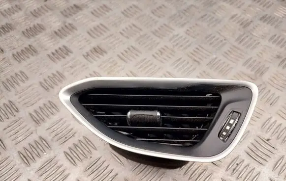 Chrysler Pacifica Dashboard side air vent grill/cover trim 6EC031X9AA 5RL19TRMAA 5RV65TRMAA