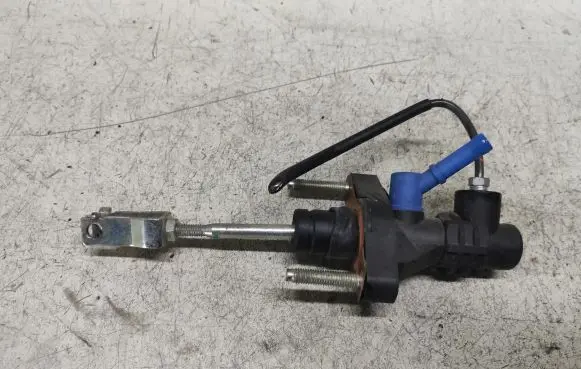 Toyota Corolla Verso AR10 Clutch master cylinder
