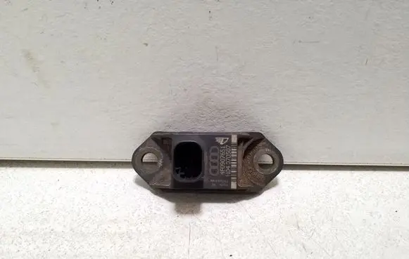 Audi A6 S6 C6 4F Acceleration sensor 4F0907651