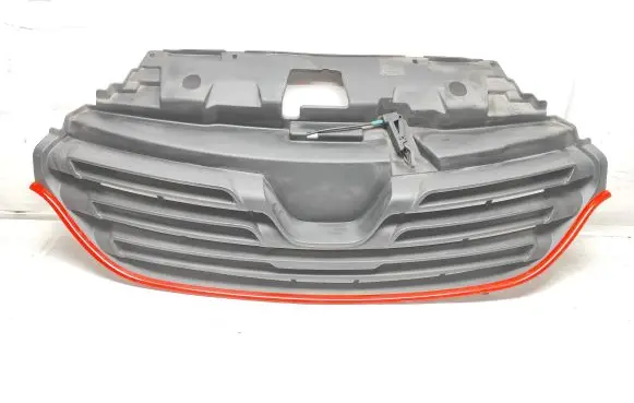 Renault Trafic III (X82) Front bumper upper radiator grill 623108673R