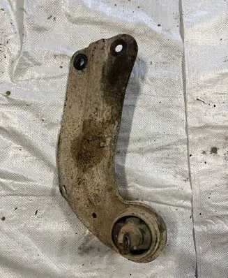Opel Insignia A Rear suspension control arm 