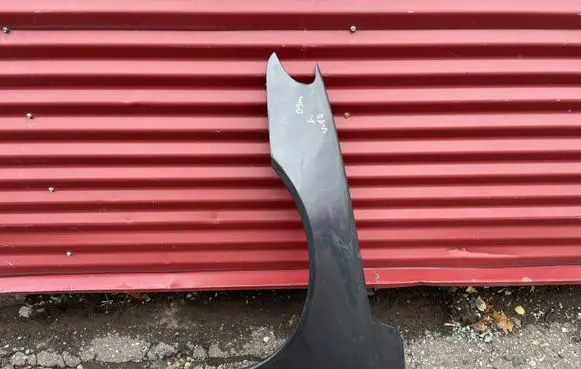 Volvo V70 Fender
