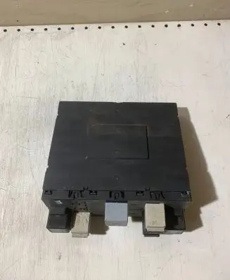 Volkswagen PASSAT B6 Comfort/convenience module 3C0937049E F005V00526