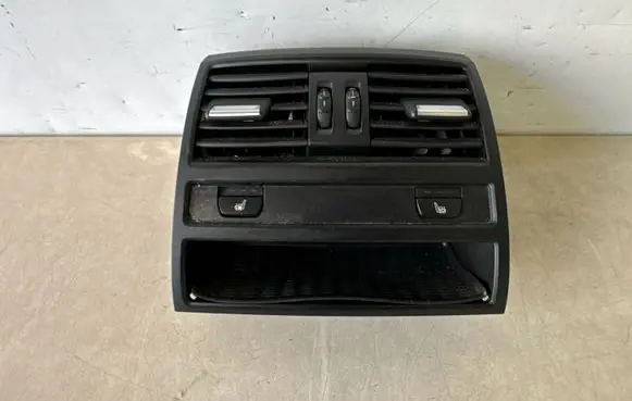 BMW 5 F10 F11 Rear air vent grill 9158312