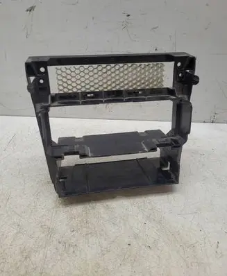 Mercedes-Benz C W202 Radio/GPS head unit trim 2026890016