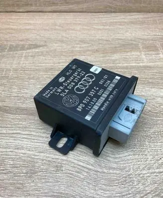Audi A6 S6 C6 4F Light module LCM 8P0907357C 5LA00837922