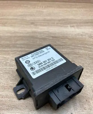 Volkswagen PASSAT CC Light module LCM 5M0907357C 5WK49676B