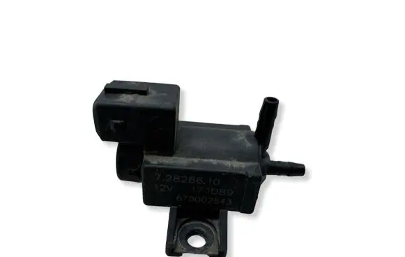 Maserati Levante Turbo solenoid valve 670002843 72828610 17T089
