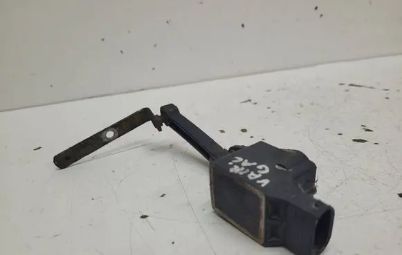 Mercedes-Benz R W251 Air suspension front height level sensor A0105427717