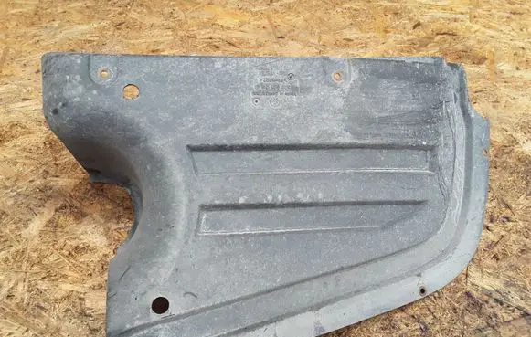 Volkswagen PASSAT B6 Other under body part 3C0825216