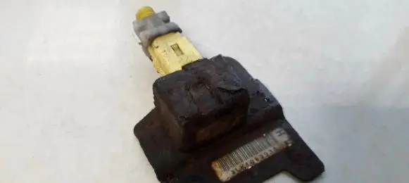 Subaru Legacy Airbag deployment crash/impact sensor