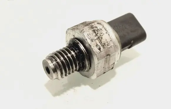 Opel Astra K Oil pressure sensor 12637356 6008AMX6