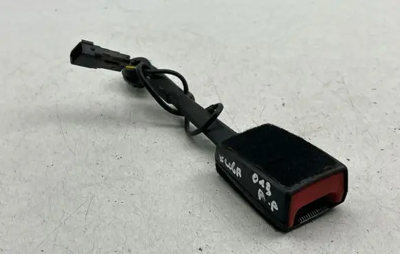 Ford Kuga II Front seatbelt buckle
