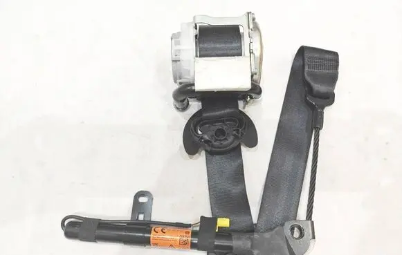 Volkswagen Caddy Front seatbelt 2K7857705F 34059177