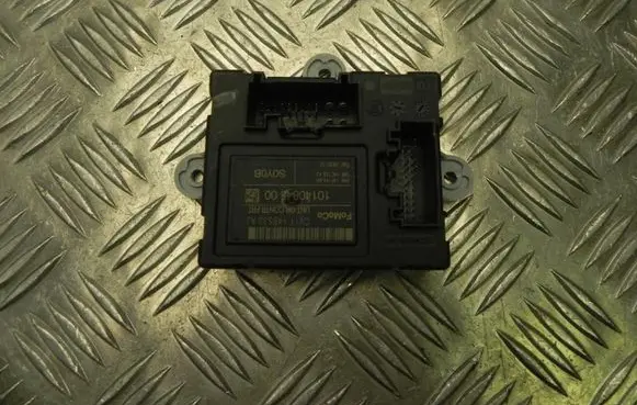 Ford B-MAX Door control unit/module CV1T14B533AJ G2720