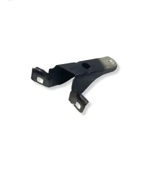 BMW 3 GT F34 Fender mounting bracket 7293724 23310110