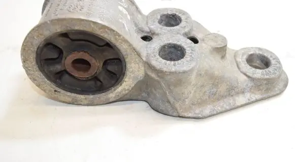 Audi A6 S6 C5 4B Rear axle beam mounts housing 8E0501521H 4B0501521E