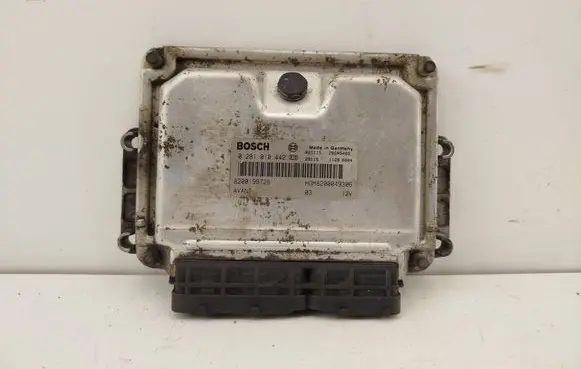 Renault Scenic I Engine control unit/module 28SA5465 8200199726 8200049306
