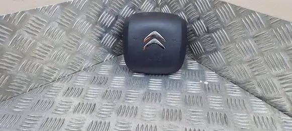 Steering wheel airbag
