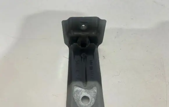 Volkswagen Taigo Fender mounting bracket 2G5809471