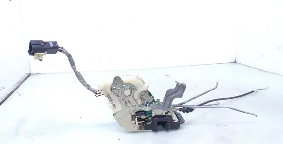 KIA Sorento Front door lock