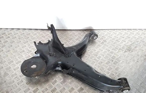 Rear control arm