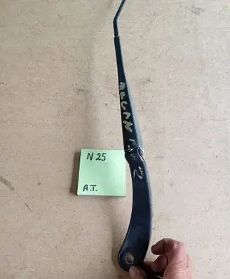 Renault Megane II Rear wiper blade arm 4586753