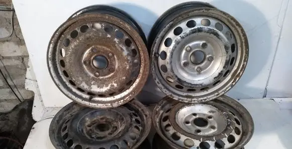Seat Leon (1P) R15 steel rim 
