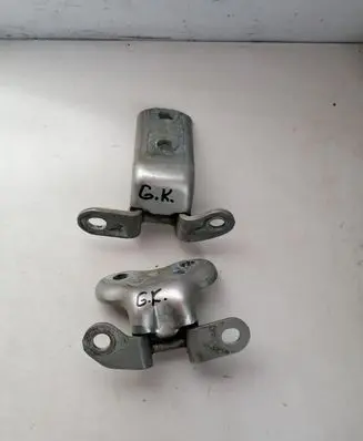 Toyota Corolla Verso E121 Rear door upper hinge