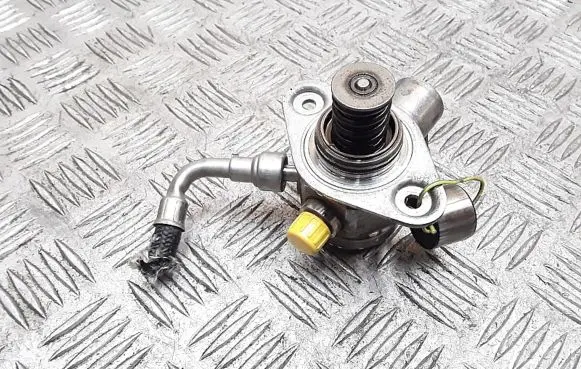 Ford Fiesta Fuel injection high pressure pump cm5g9d376ga 0261520095