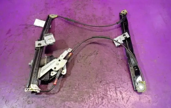 Ford Mondeo Mk III Front door window regulator with motor 
