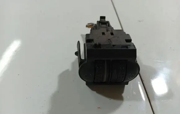 Volkswagen PASSAT B5 Headlight level height control switch