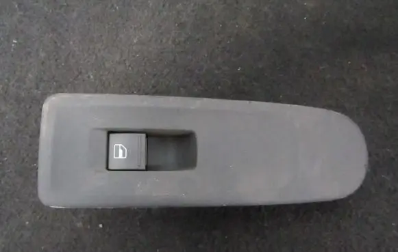 Volkswagen Golf VI Electric window control switch 5K0867256 5K0.867.256