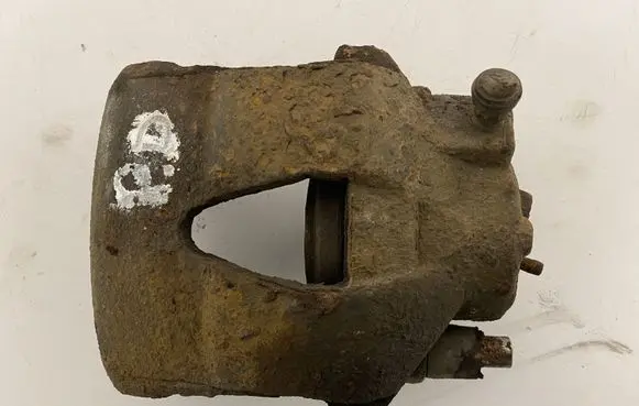 Volkswagen Polo Front brake caliper