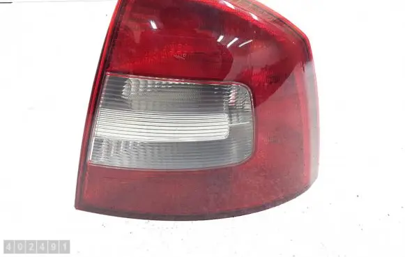 Skoda Octavia Mk2 (1Z) Rear/tail lights 1z5945096b