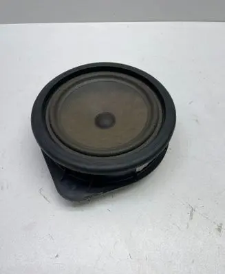 Audi A3 S3 A3 Sportback 8P Front door speaker 8P0035411 7606500214