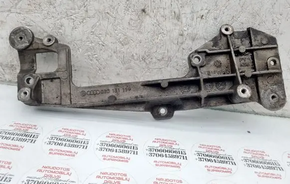 Volkswagen Touran I Engine mounting bracket 03G131159