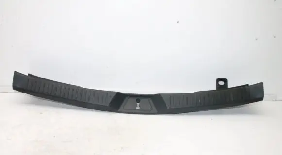 Mazda 5 Trunk/boot sill cover protection C5136889X