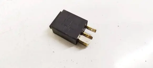 Audi A3 S3 8P Other relay 8Z0951253