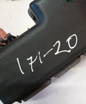 Volvo XC90 Fuse box cover 30728133